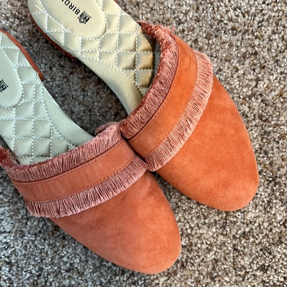 Birdies Ani Slide Coral Fringed Mule Flat - Picture 6 of 11